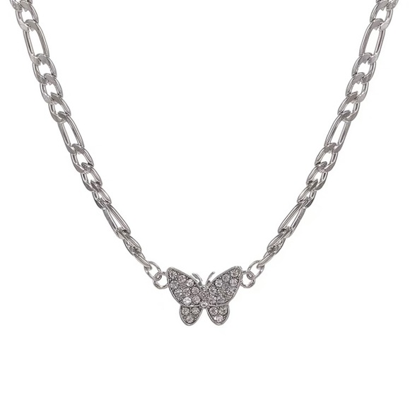 Jewelry - ❤️Seller’s Pick❤️ Stunning Rhinestones Butterfly Choker
